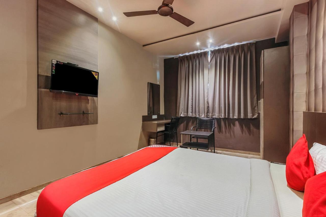 Oyo 26991 Stanza Luxurios Stay Zahirabad Esterno foto