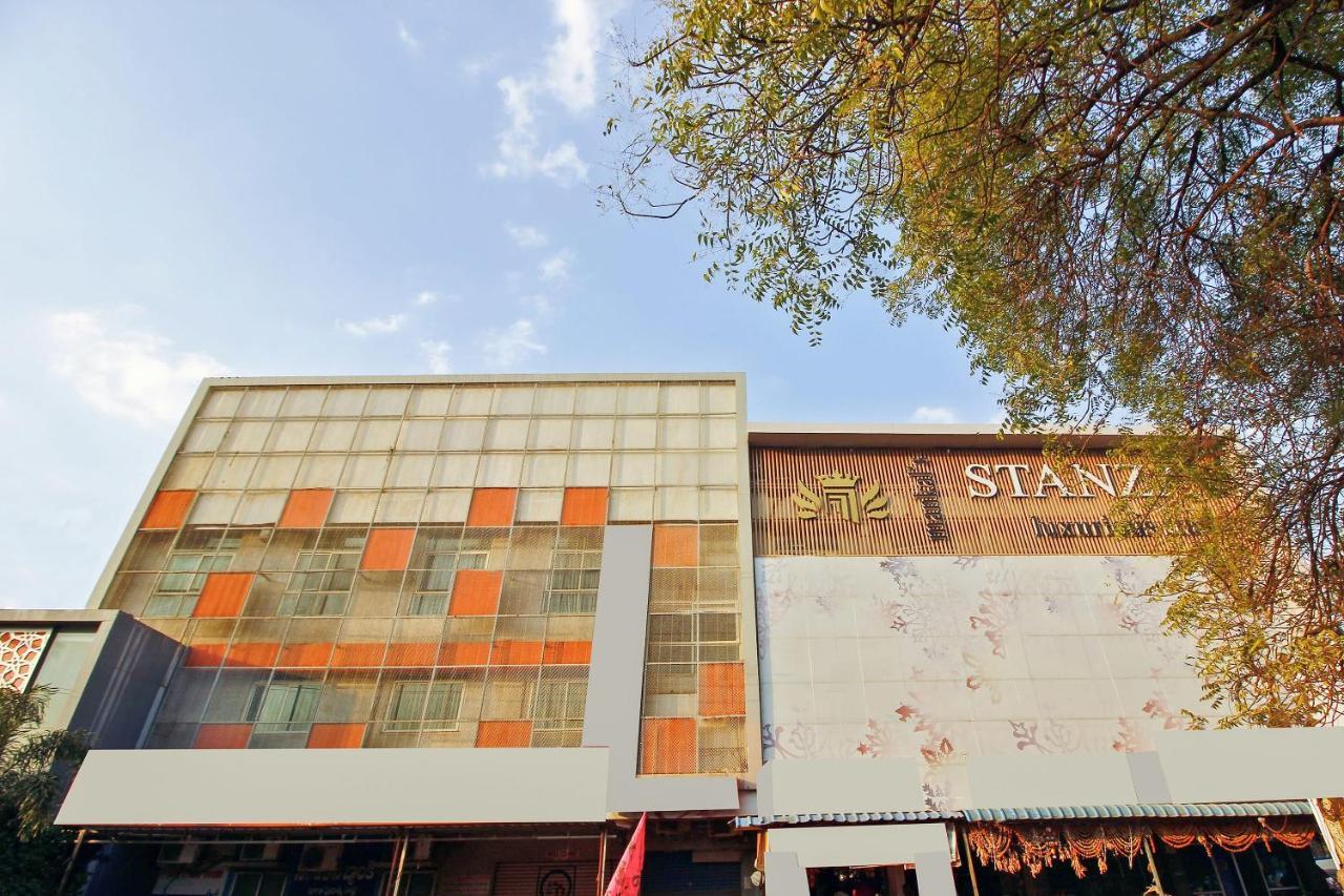 Oyo 26991 Stanza Luxurios Stay Zahirabad Esterno foto