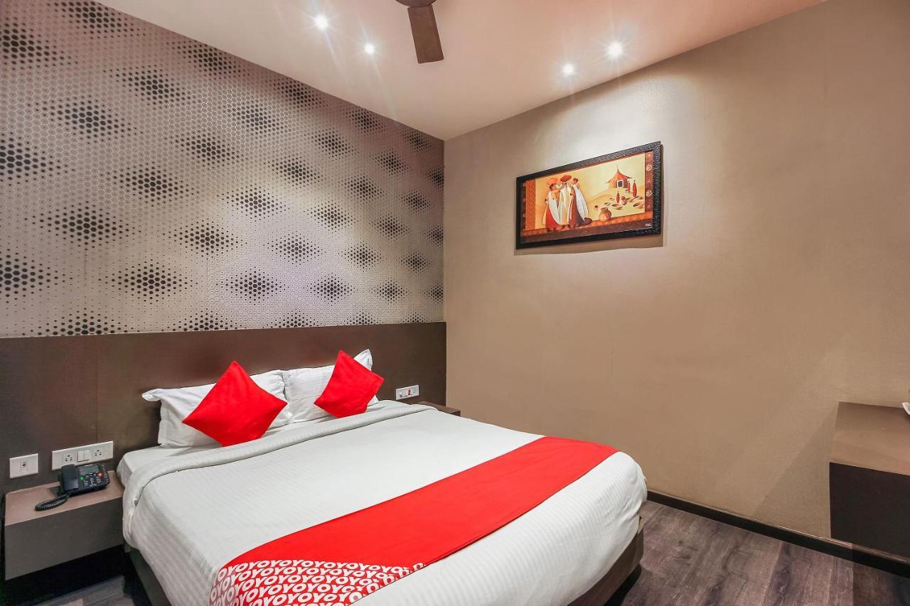 Oyo 26991 Stanza Luxurios Stay Zahirabad Esterno foto