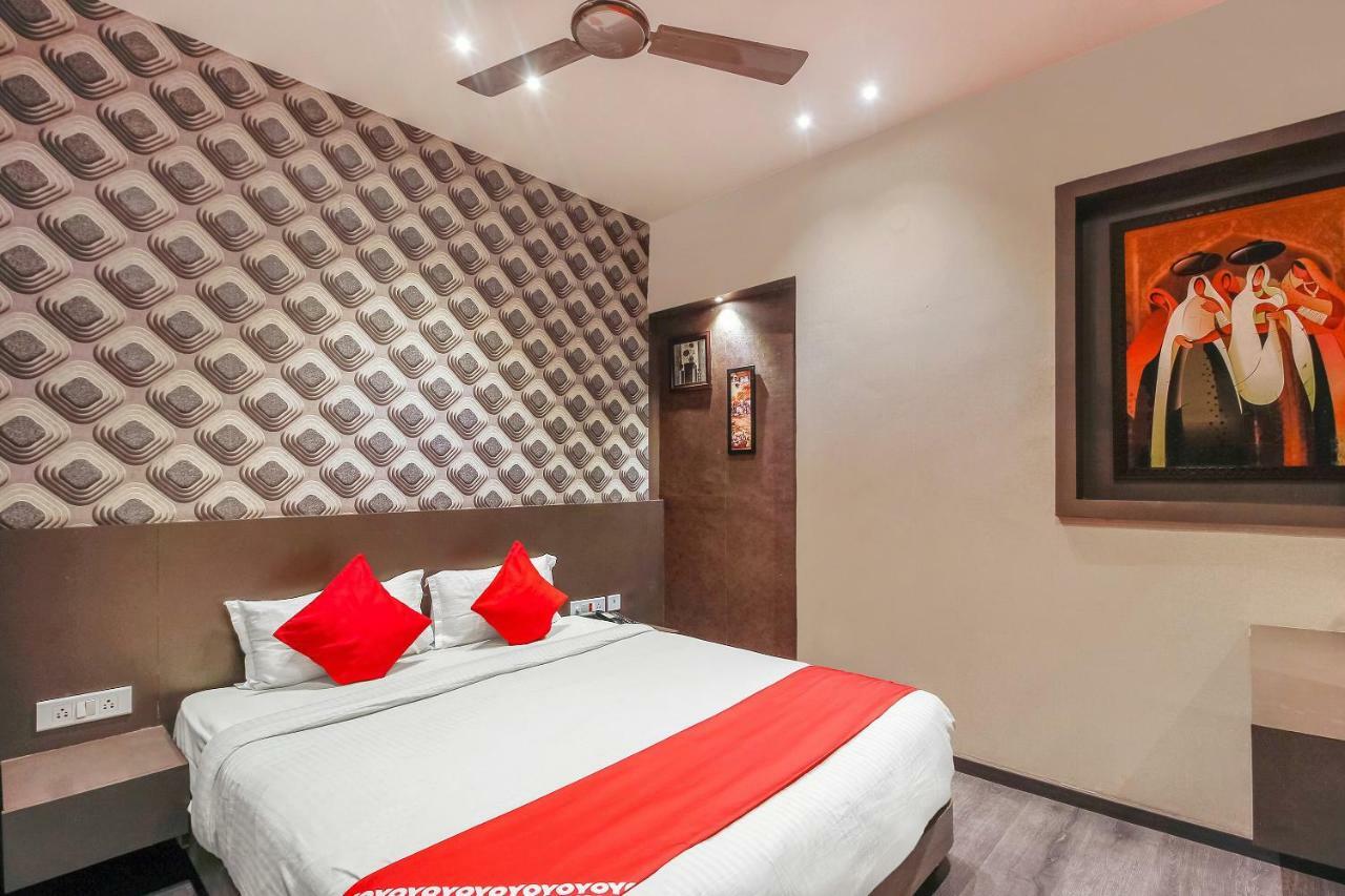 Oyo 26991 Stanza Luxurios Stay Zahirabad Esterno foto